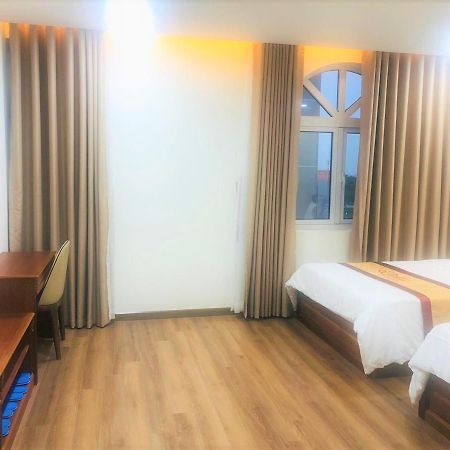 Doha 1 Hotel Saigon Airport Хошимін Екстер'єр фото
